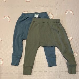 Parade organics harem pants-2 pair! Size 2T Olive green and Ocean blue